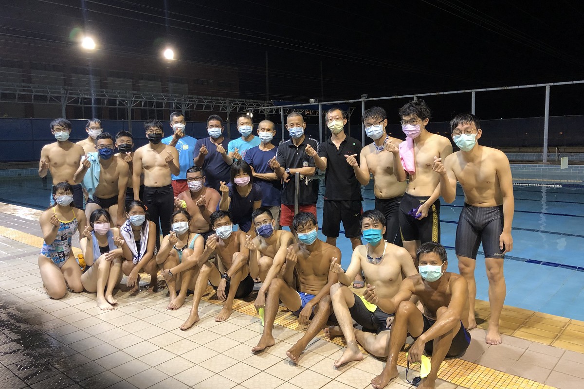 16 students complete NSYSU's first water lifeguard course