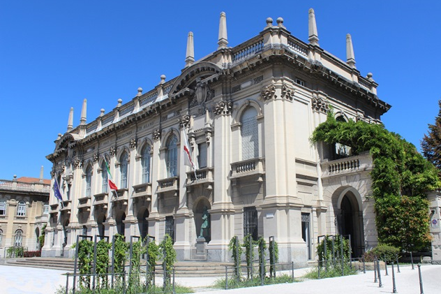 NSYSU College of Management signs an agreement on student exchange program with the top-ranking Politecnico di Milano Graduate School of Business to promote academic and cultural exchange